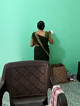 Snapshot of Saroj-Shah chatting on 10-21-25, 06:36 Saroj-Shah online show from 10-21-25, 06:36