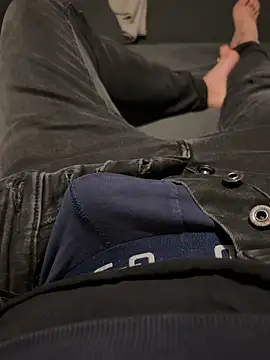 mrniceguy198 online show from 03-08-26, 08:12