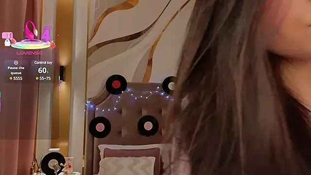 Jenna Adams  online show from 03-04-25, 12:07