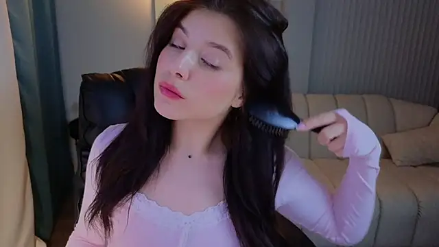 Jenna Adams  online show from 03-18-25, 06:03