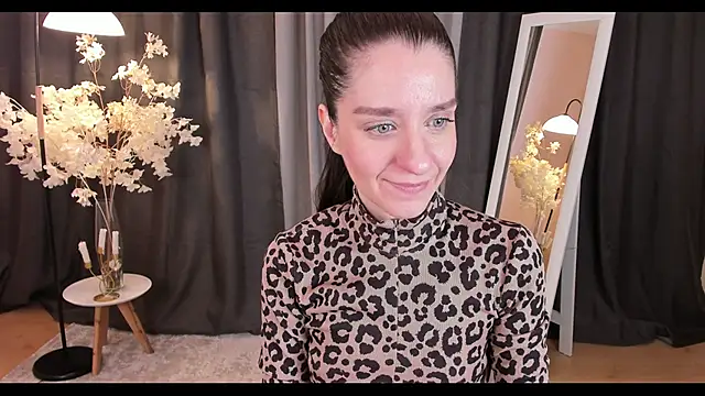 helentasty online show from 02-19-25, 03:17