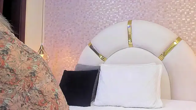 sophie 1 online show from 03-04-25, 10:49