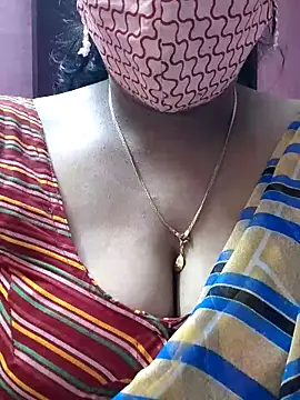 mallu-sumi online show from 03-13-25, 04:49