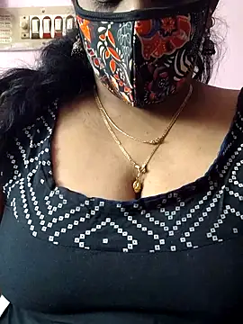 mallu-sumi online show from 09-27-25, 03:33