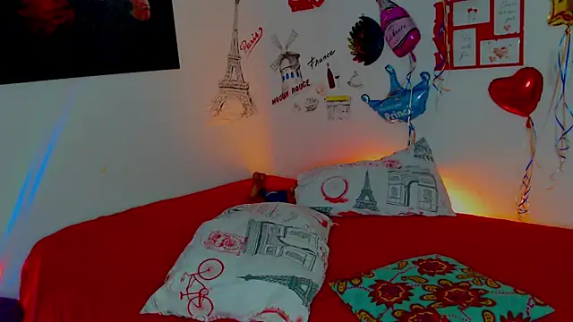 Snapshot of amii777 chatting on 01-16-25, 08:33 amii777 online show from 01-16-25, 08:33