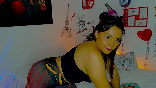 Snapshot of amii777 chatting on 01-28-25, 05:22 amii777 online show from 01-28-25, 05:22