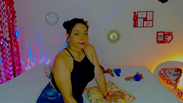 Snapshot of amii777 chatting on 03-22-25, 06:33 amii777 online show from 03-22-25, 06:33