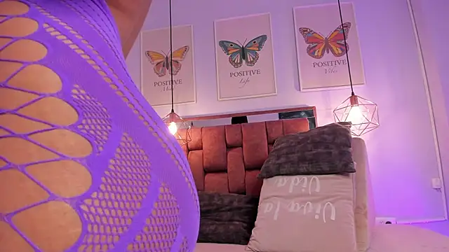 kristakinnky online show from 04-16-26, 12:06