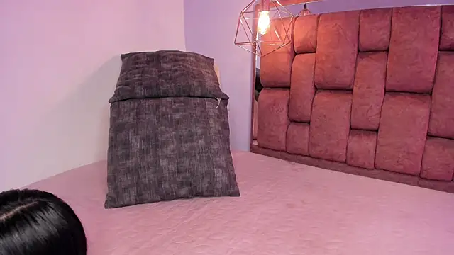 kristakinnky online show from 04-22-26, 11:56