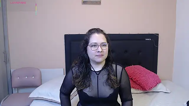 Snapshot of May_Carlier chatting on 03-23-25, 02:15 May Carlier online show from 03-23-25, 02:15