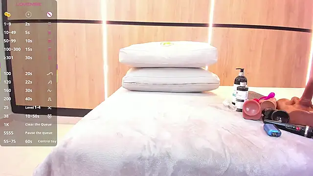 adela chase online show from 09-13-25, 02:33