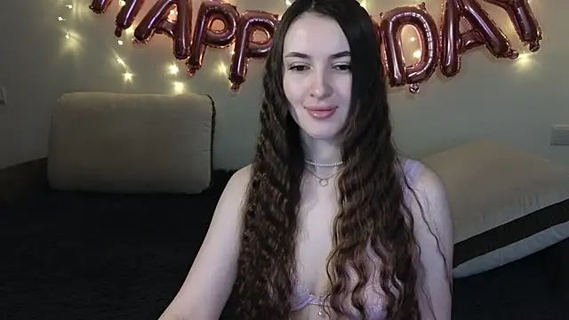 Tutti Frutt1s online show from 11-23-25, 06:02