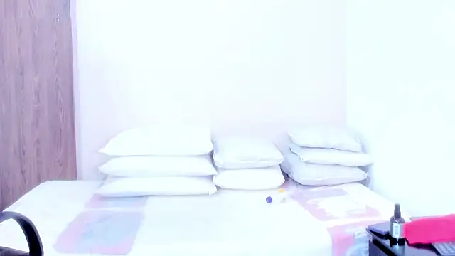 Krystal cambell1 online show from 02-07-25, 03:01