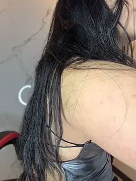 Emily Trujillo online show from 04-27-26, 06:17