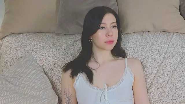 Snapshot of AnnTaint chatting on 12-14-24, 07:03 AnnTaint online show from 12-14-24, 07:03