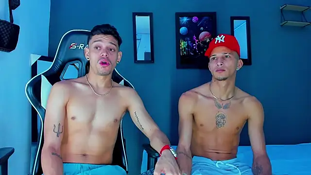 Snapshot of Friendsofeverything_ chatting on 03-05-25, 11:38 Friendsofeverything online show from 03-05-25, 11:38