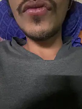 Snapshot of Privateseducer chatting on 02-19-25, 08:10 Privateseducer online show from 02-19-25, 08:10