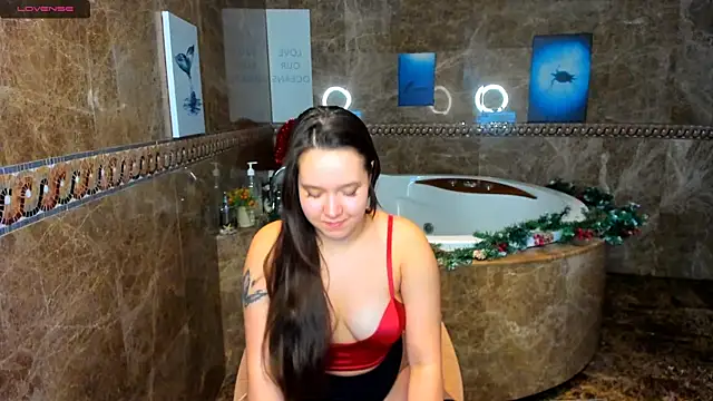 Snapshot of Mira_Karter chatting on 01-08-25, 07:55 Mira Karter online show from 01-08-25, 07:55