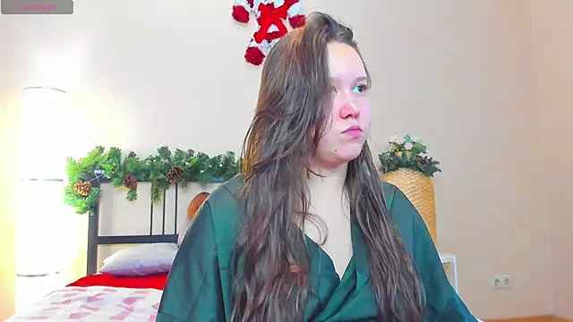 Snapshot of Mira_Karter chatting on 01-19-25, 07:25 Mira Karter online show from 01-19-25, 07:25