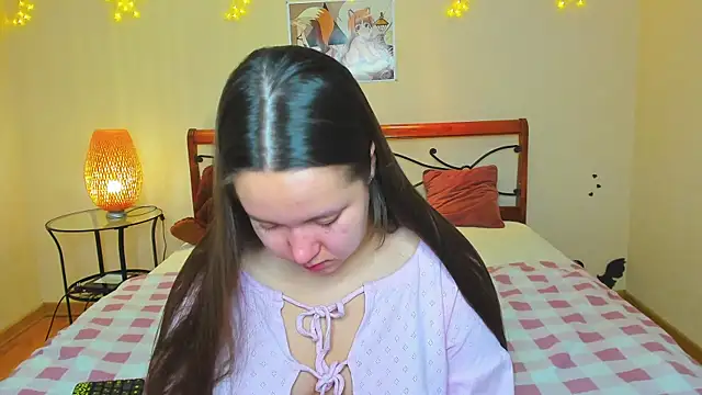 Snapshot of Mira_Karter chatting on 02-01-25, 01:34 Mira Karter online show from 02-01-25, 01:34