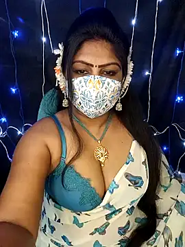 Snapshot of honey-sexy chatting on 12-11-24, 06:36 honey-sexy online show from 12-11-24, 06:36