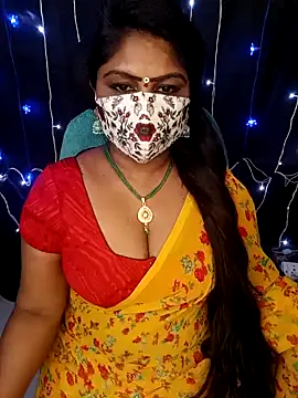 Snapshot of honey-sexy chatting on 12-26-24, 12:38 honey-sexy online show from 12-26-24, 12:38