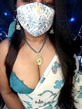 Snapshot of honey-sexy chatting on 12-28-24, 10:36 honey-sexy online show from 12-28-24, 10:36