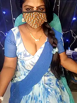 Snapshot of honey-sexy chatting on 01-07-25, 10:54 honey-sexy online show from 01-07-25, 10:54