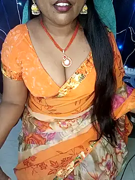 Snapshot of honey-sexy chatting on 01-08-25, 01:31 honey-sexy online show from 01-08-25, 01:31