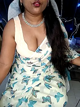 Snapshot of honey-sexy chatting on 02-11-25, 09:42 honey-sexy online show from 02-11-25, 09:42