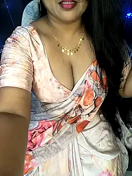 Snapshot of honey-sexy chatting on 03-04-25, 06:58 honey-sexy online show from 03-04-25, 06:58