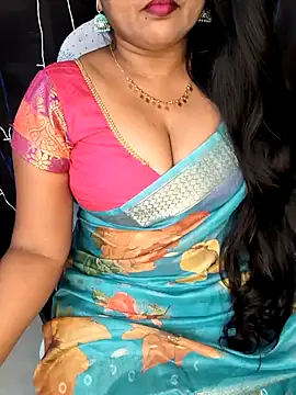 Snapshot of honey-sexy chatting on 03-19-25, 08:01 honey-sexy online show from 03-19-25, 08:01