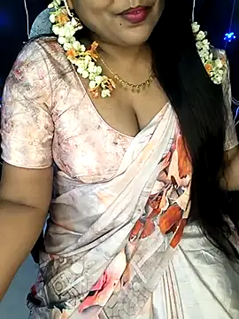 Snapshot of honey-sexy chatting on 03-21-25, 10:28 honey-sexy online show from 03-21-25, 10:28