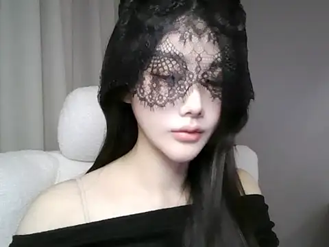 Snapshot of xiaxia-baby_ chatting on 11-25-25, 05:13 xiaxia-baby online show from 11-25-25, 05:13