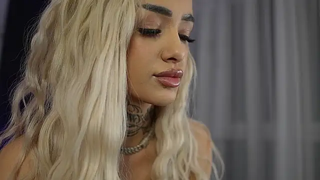 blondie muller online show from 03-25-26, 08:48