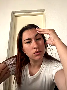 Snapshot of Constanzahud chatting on 09-17-25, 07:04 Constanzahud online show from 09-17-25, 07:04