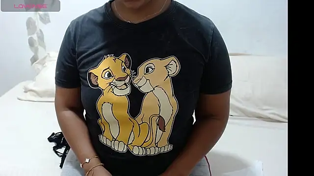 Snapshot of ZuryFerrari chatting on 10-08-25, 01:20 ZuryFerrari online show from 10-08-25, 01:20