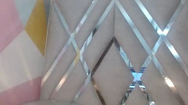 Lucy White   online show from 01-11-25, 12:33