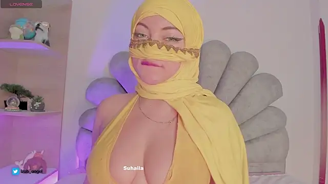 Snapshot of Amaltea chatting on 01-19-25, 07:47 Amaltea online show from 01-19-25, 07:47