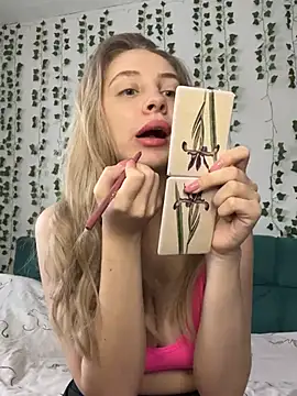 Kitty Katrine online show from 01-15-25, 07:37