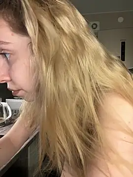 Snapshot of Kitty_Katrine chatting on 02-07-26, 01:59 Kitty Katrine online show from 02-07-26, 01:59