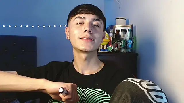 Snapshot of Im_juanda chatting on 12-22-24, 02:06 Im juanda online show from 12-22-24, 02:06