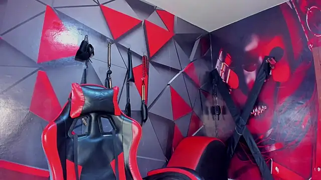 Hana and Zeta online show from 01-13-26, 12:43