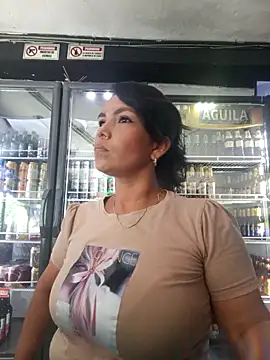 mariana mauricio hot online show from 04-28-26, 09:53