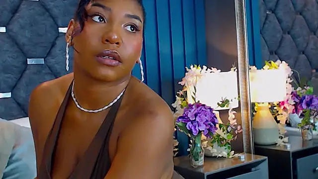 VanessaGlenn online show from 10-14-25, 07:47