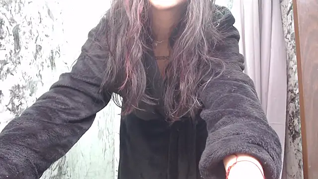 pettit courtny online show from 02-11-25, 10:39