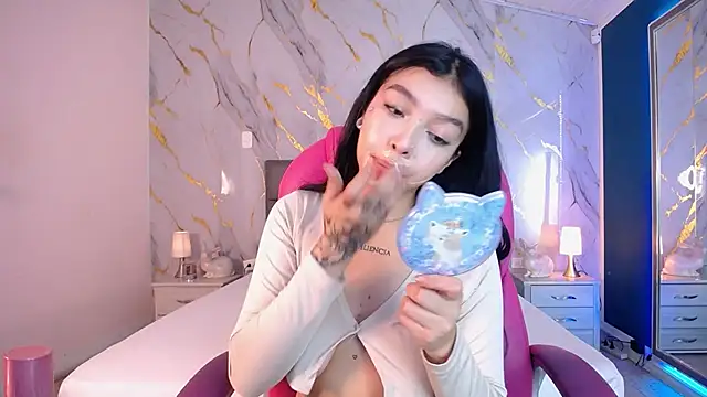 pettit courtny online show from 03-05-25, 07:49