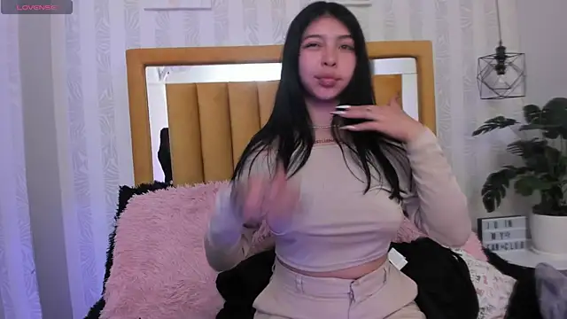 pettit courtny online show from 10-11-25, 09:02