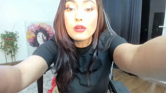 Snapshot of GoddessAnna chatting on 03-08-25, 06:37 GoddessAnna online show from 03-08-25, 06:37