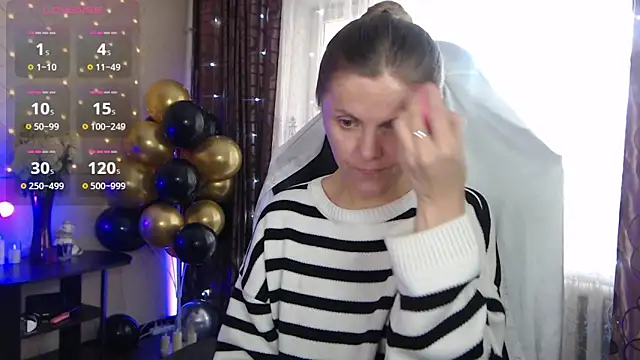 JessieOMays online show from 09-12-25, 03:39